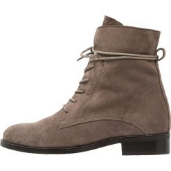 Botki damskie: Zign Botki sznurowane taupe
