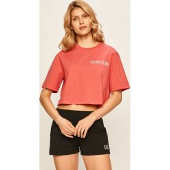 Calvin Klein Performance - T-shirt. Różowe bluzki damskie Calvin Klein Performance, s, z nadrukiem, z elastanu, z okrągłym kołnierzem. W wyprzedaży za 139,90 zł.