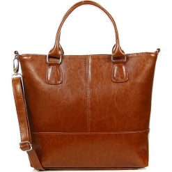 Torebka skórzana damska camel DAN-A T367 - camel. Brązowe kuferki damskie DAN-A, bez wzorów, ze skóry, bez dodatków. Za 259,99 zł.