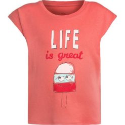 La Queue du Chat GIRL Tshirt z nadrukiem coral. Pomarańczowe t-shirty damskie marki La Queue du Chat, z nadrukiem, z bawełny. Za 129,00 zł.