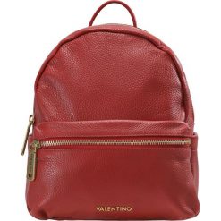 Plecaki damskie: Valentino by Mario Valentino ORTIGIA Plecak rosso