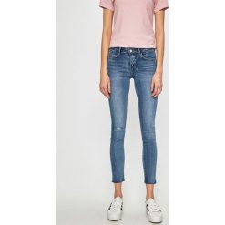 Tally Weijl - Jeansy Paris. Niebieskie jeansy damskie marki TALLY WEIJL, bez wzorów, z elastanu, z obniżonym stanem. Za 129,90 zł.