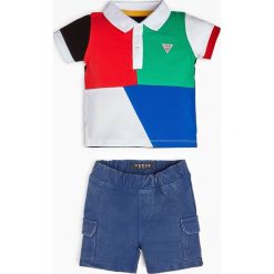 Zestaw Koszulka Polo W Print W Bloki Kolorystyczne I Szorty. Niebieskie spodenki i szorty męskie Guess, m, bez wzorów, z bawełny, klasyczne, krótkie. Za 179,00 zł.
