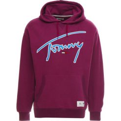Tommy Jeans SIGNATURE HOODY Bluza z kapturem dark purple. Fioletowe bluzy męskie rozpinane Tommy Jeans, m, z bawełny, z kapturem. Za 419,00 zł.