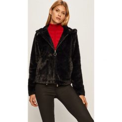 Pepe Jeans - Kurtka Marthies. Czarne kurtki damskie Pepe Jeans, s, bez wzorów, z poliesteru, krótkie. W wyprzedaży za 449,90 zł.