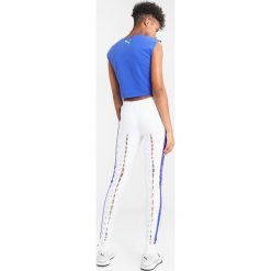 T-shirty damskie: Fenty PUMA by Rihanna SLEEVELESS CROP Tshirt z nadrukiem dazzling blue