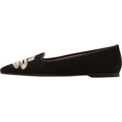 Pretty Ballerinas ANGELIS Półbuty wsuwane black. Czarne półbuty damskie skórzane marki Pretty Ballerinas. Za 789,00 zł.