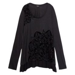 Desigual koszulka damska Ts Sullivan M ciemnoszara. Szare koszulki damskie Desigual, m, z nadrukiem. Za 249,00 zł.