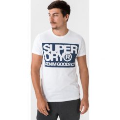 SuperDry Koszulka Biały. Białe koszulki męskie Superdry, l, z nadrukiem, z bawełny, bez kołnierzyka, krótkie. Za 188,95 zł.