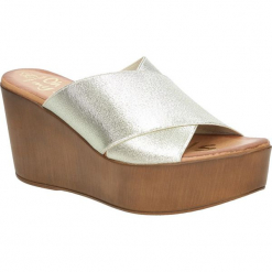 Klapki na koturnie Oh My Sandals 3490. Pomarańczowe klapki damskie marki Oh My Sandals, na koturnie. Za 119,99 zł.