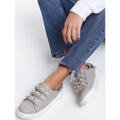 Szare Buty Sportowe Bye Bye Love. Szare buty sportowe damskie Renee, bez wzorów, sportowe. Za 59,99 zł.