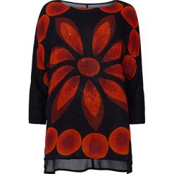 Desigual Bluzka damska Blus Laura Negro 19WWBW08 2000 (Rozmiar M). Bluzki damskie Desigual, m, bez wzorów, bez kołnierzyka, bez rękawów. W wyprzedaży za 166,00 zł.