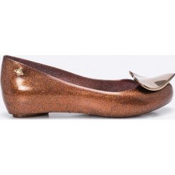 Melissa - Baleriny Anglomania by Vivienne Westwood. Pomarańczowe baleriny damskie marki Melissa, z materiału. W wyprzedaży za 299,90 zł.