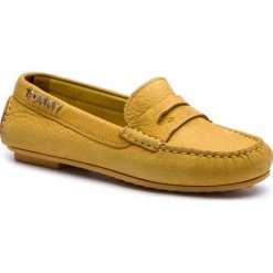 Mokasyny TOMMY HILFIGER - Colorful Tommy Moccasin FW0FW04398 Spectra Yellow 730. Żółte mokasyny damskie TOMMY HILFIGER, ze skóry, na płaskiej podeszwie. W wyprzedaży za 459,00 zł.