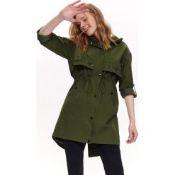 Parka damska z nadrukiem. Zielone kurtki damskie Top Secret, na lato, z nadrukiem, z kapturem. W wyprzedaży za 139,99 zł.
