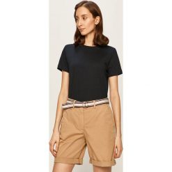 Tommy Hilfiger - T-shirt. Różowe bluzki damskie TOMMY HILFIGER, s, z aplikacjami, z bawełny, z okrągłym kołnierzem. Za 179,90 zł.