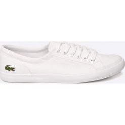 Lacoste - Tenisówki. Białe tenisówki damskie marki Lacoste, z materiału, na sznurówki. W wyprzedaży za 299,90 zł.