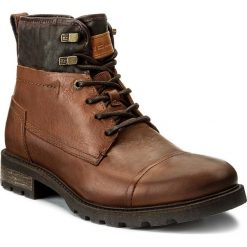 Kozaki TOMMY HILFIGER - Curtis 13A FM0FM00711 Winter Cognac 906. Brązowe glany męskie TOMMY HILFIGER, z materiału. Za 749,00 zł.