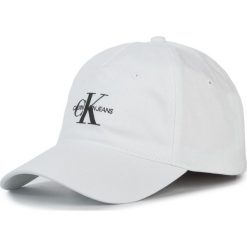 Czapka z daszkiem CALVIN KLEIN JEANS - J Monogram Cap W K60K605812 YAG. Białe czapki damskie Calvin Klein Jeans, bez wzorów, z bawełny. W wyprzedaży za 109,00 zł.