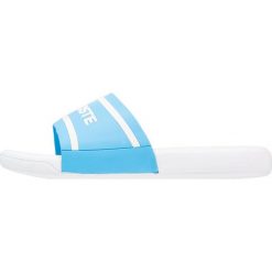 Lacoste Sandały kąpielowe blue/white. Niebieskie sandały chłopięce Lacoste, z materiału. Za 129,00 zł.