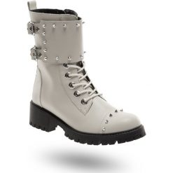 TRAPERY TWINSET. Białe buty trekkingowe damskie Twinset, ze skóry, przed kolano, na wysokim obcasie, na obcasie, na sznurówki. Za 624,50 zł.