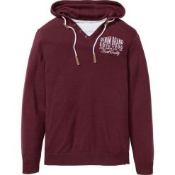 Sweter z kapturem Regular Fit bonprix czerwony klonowy. Czerwone swetry męskie bonprix, s, bez wzorów, z dzianiny, z kapturem, z kapturem. Za 74,99 zł.
