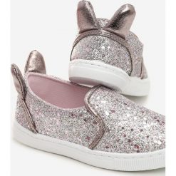 Ciemnoróżowe Tenisówki Bunny's Honey. Różowe trampki dziewczęce Born2be, bez wzorów, bez zapięcia. Za 39,99 zł.