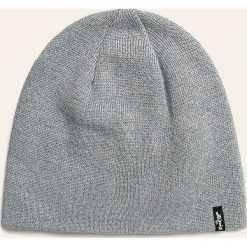 Levi's - Czapka. Niebieskie czapki męskie Levi's®, bez wzorów, z poliesteru. W wyprzedaży za 59,90 zł.