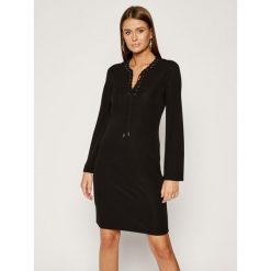 Sukienka codzienna MICHAEL Michael Kors MU98YZ47AW. Czarne sukienki damskie MICHAEL Michael Kors, na co dzień, m, bez wzorów, z elastanu, bez kołnierzyka, bez rękawów, proste. W wyprzedaży za 539,00 zł.