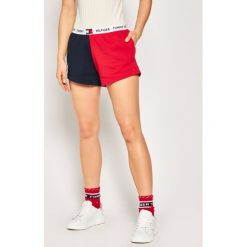 Szorty piżamowe TOMMY HILFIGER Colorblock UW0UW02282. Piżamy damskie TOMMY HILFIGER, m, bez wzorów, z elastanu, bez rękawów. W wyprzedaży za 159,00 zł.