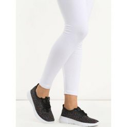 Czarne Buty Sportowe Forcarve. Czarne buty sportowe damskie Born2be, z aplikacjami, sportowe. Za 79,99 zł.
