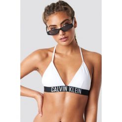 Calvin Klein Góra bikini Fixed Triangle-RP Logo - White. Białe bikini Calvin Klein, z haftami. Za 181,95 zł.