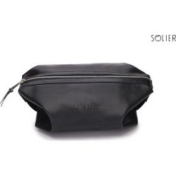 Elegancka skórzana kosmetyczka męska SOLIER czarna - Czarny. Czarne kosmetyczki męskie Solier, bez wzorów, ze skóry, eleganckie. Za 159,99 zł.