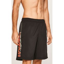 Under Armour - Szorty. Czarne spodenki sportowe męskie Under Armour, s, z nadrukiem, z poliesteru, sportowe. W wyprzedaży za 89,90 zł.