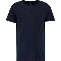 T-shirty męskie: Scotch & Soda POCKET TEE IN SEASONAL Tshirt basic navy