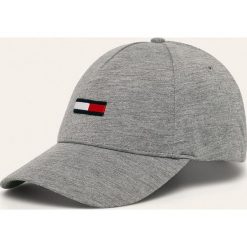 Tommy Jeans - Czapka. Szare czapki męskie Tommy Jeans, bez wzorów, z poliesteru. Za 139,90 zł.
