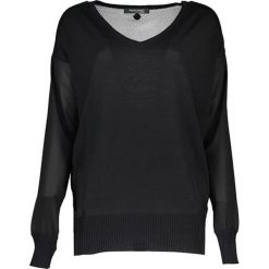 Sweter w kolorze czarnym. Czarne bez kategorii Guess, xs. W wyprzedaży za 379,95 zł.