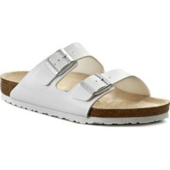 Klapki BIRKENSTOCK - Arizona 0051731 White. Białe klapki damskie Birkenstock, bez wzorów, z tworzywa sztucznego, bez obcasa. W wyprzedaży za 209,00 zł.