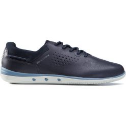 Buty TBS MAHANI. Niebieskie buty sportowe męskie TBS, z zamszu, bez zapięcia. W wyprzedaży za 366,00 zł.