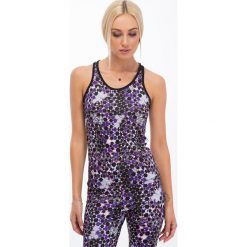 Kolorowy top sportowy w geometryczne kształty / fiolet T0010. Szare topy damskie marki Fasardi, s, bez wzorów, bez kołnierzyka. Za 39,00 zł.