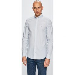 Tommy Hilfiger - Koszula. Białe koszule męskie TOMMY HILFIGER, m, bez wzorów, z bawełny, button down, z długim rękawem. W wyprzedaży za 229,90 zł.