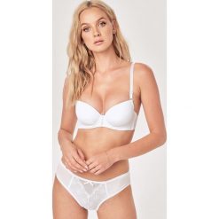Białe Majtki Rhenerila. Białe majtki damskie Born2be, xl. W wyprzedaży za 19,99 zł.