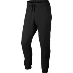 SPODNIE NIKE SPORTSWEAR JOGGER 804718 010. Czarne joggery męskie marki Nike. Za 119,00 zł.