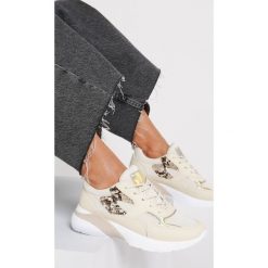 Beżowe Sneakersy Chenerien. Brązowe sneakersy damskie Renee. Za 99,99 zł.