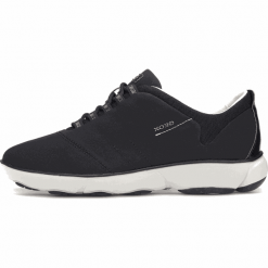 Geox tenisówki damskie Nebula D621EA 00011, 36 czarne. Czarne trampki i tenisówki damskie Geox, bez wzorów, na sznurówki. W wyprzedaży za 409,00 zł.