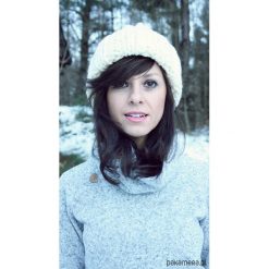 Czapki zimowe damskie: Czapka ecru beanie z wełną