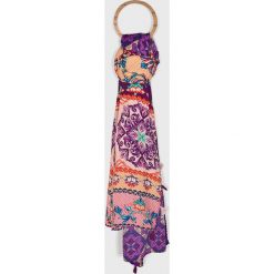 Desigual - Szal. Szare szaliki damskie marki Desigual, z poliesteru. Za 149,90 zł.