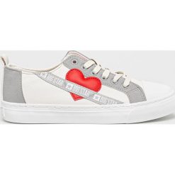Big Star - Tenisówki. Białe trampki i tenisówki damskie BIG STAR, bez wzorów, z gumy, na sznurówki. W wyprzedaży za 79,90 zł.