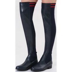 Granatowe Kozaki You Are Everything. Niebieskie kozaki damskie vices, za kolano, bez obcasa, na płaskiej podeszwie, bez zapięcia. Za 159,99 zł.