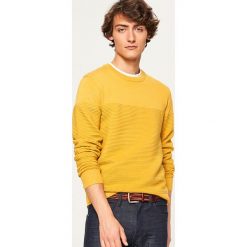 Prążkowany sweter - Żółty. Żółte swetry klasyczne męskie Reserved, l, prążkowane. Za 119,99 zł.